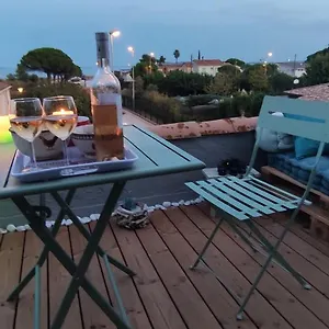  Séjour chez l'habitant Avec Tropezienne Vue